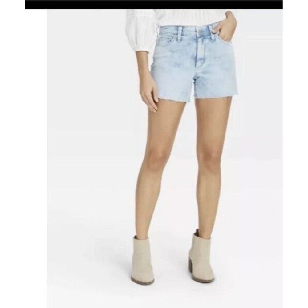 Women's High-Rise Jean Shorts Universal Thread 12 Light Blue